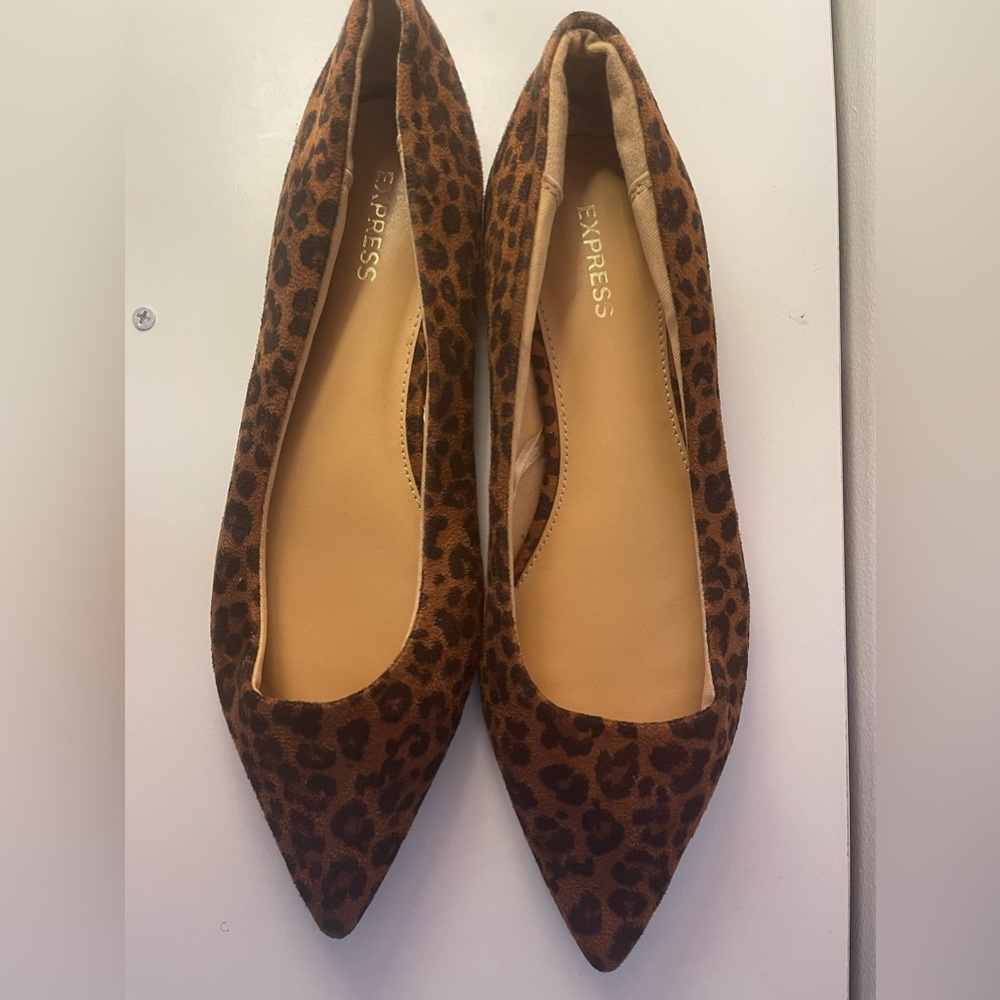 Leopard flat shoe size 8